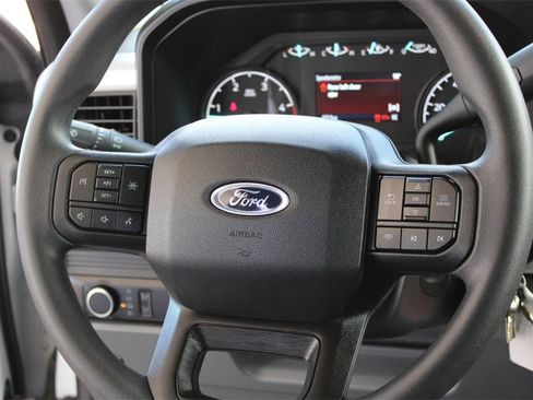 Used 2024 Ford F550 4x4 Crew Cab Super Duty image 26