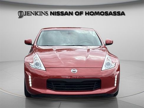 Used 2014 Nissan 370Z Coupe image 3