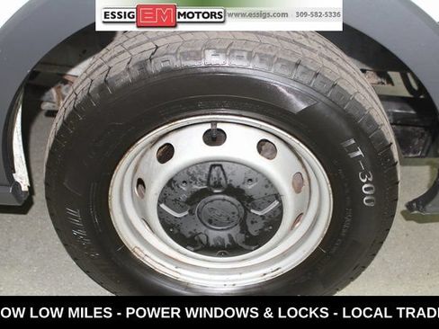 Used 2015 Ford Transit 150 130 Low Roof RWD image 5