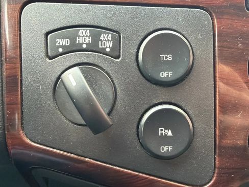 Used 2009 Ford F350 Lariat image 24