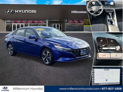 Certified 2023 Hyundai Elantra SEL w/ Convenience Package