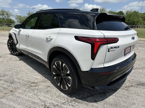 New 2025 Chevrolet Blazer EV RS image 5