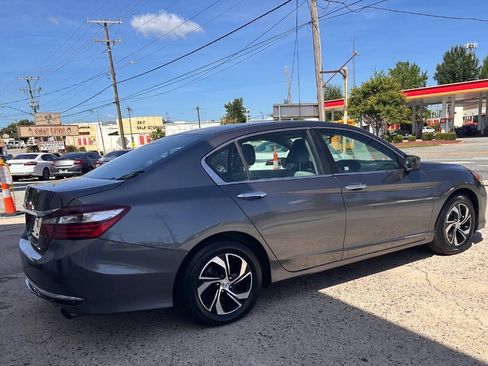 Used 2016 Honda Accord LX image 6