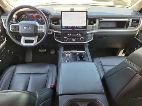 Used 2024 Ford Expedition Max XLT AWD/4WD image 11