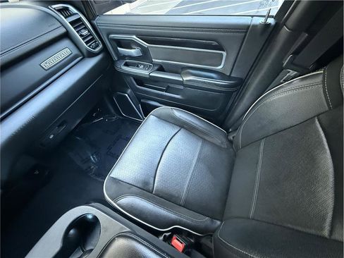 Used 2021 RAM 2500 Laramie w/ Night Edition image 18