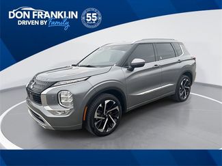 Used 2023 Mitsubishi Outlander SEL video 1