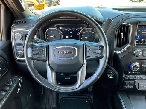 Used 2023 GMC Sierra 2500 AT4 w/ AT4 Premium Plus Package image 5