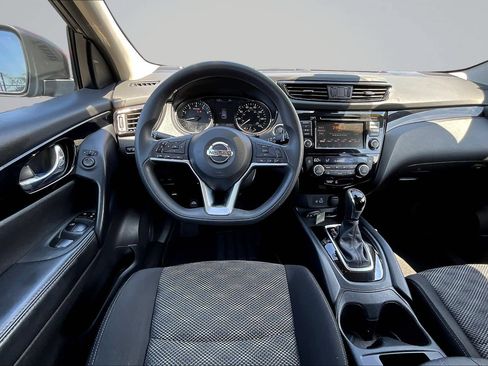 Used 2020 Nissan Rogue Sport SV AWD/4WD image 7