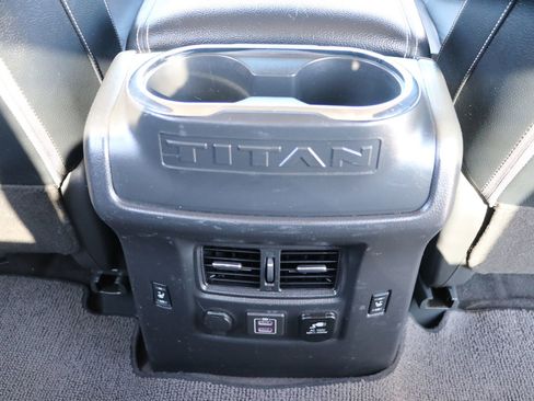 Used 2019 Nissan Titan PRO-4X w/ Pro-4x Convenience Package image 33