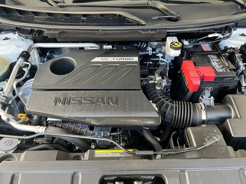 Used 2025 Nissan Rogue SV image 33