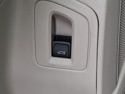 Used 2021 Volkswagen Atlas SEL image 28