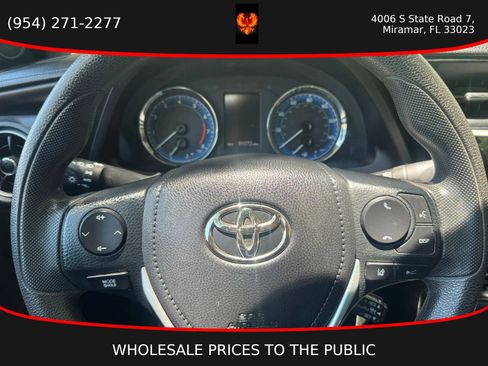 Used 2017 Toyota Corolla LE FWD image 7