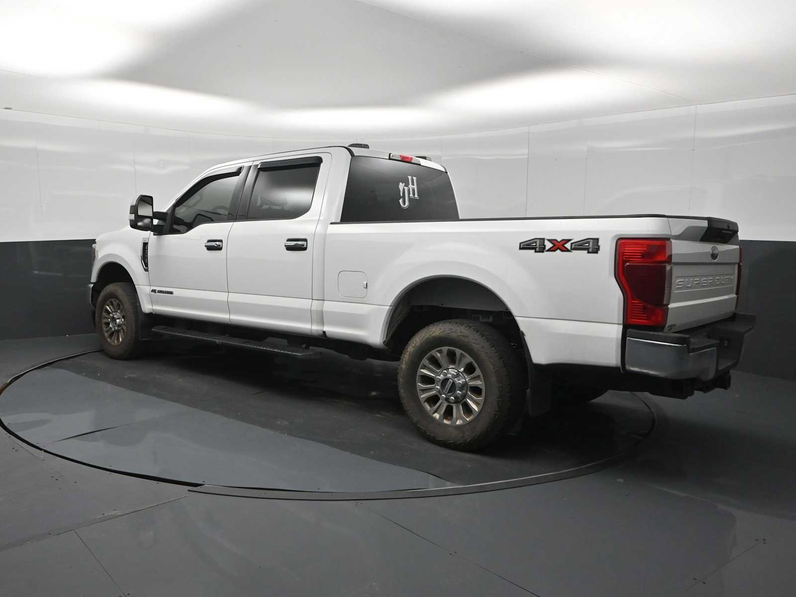 Used 2022 Ford F250 XLT AWD/4WD image 6
