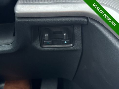 Used 2025 Ford Expedition Max Active image 38