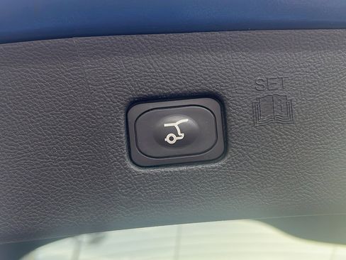 Used 2022 Ford Edge SEL w/ Convenience Package image 36