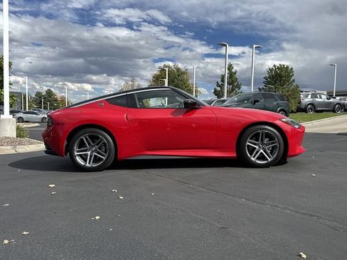 Certified 2025 Nissan Z Sport w/ Floor Mat Package image 2