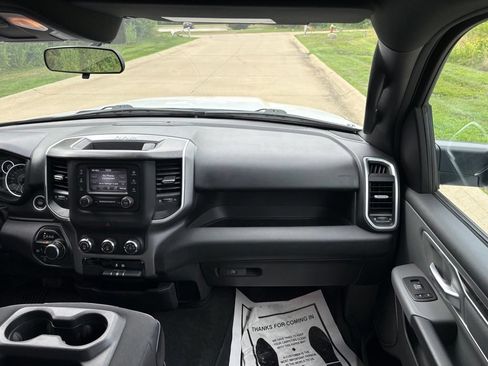 Used 2023 RAM 1500 Big Horn AWD/4WD image 30