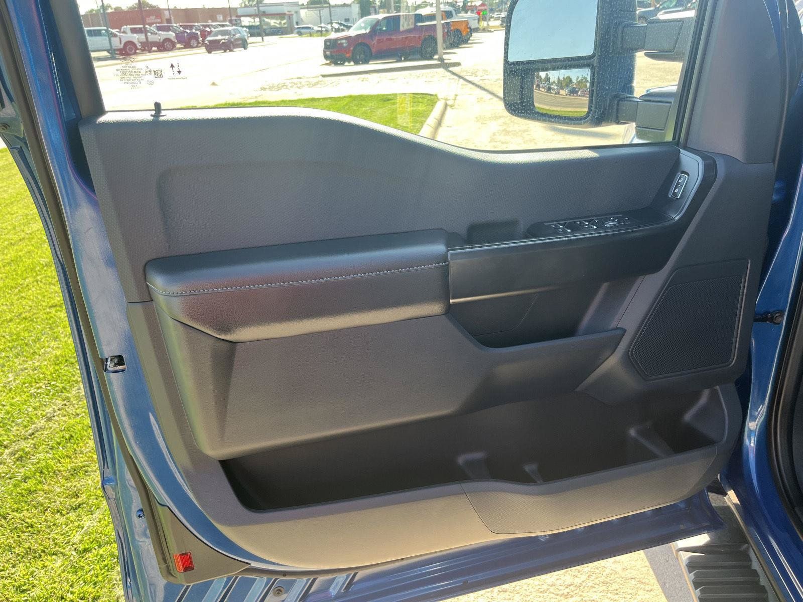 Used 2022 Ford F150 XL w/ STX Appearance Package AWD/4WD image 14