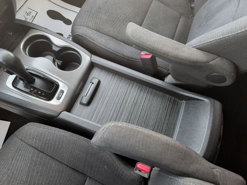 Used 2018 Honda Pilot EX image 17