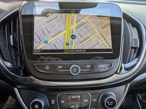 Used 2018 Chevrolet Volt Premier w/ Driver Confidence Package image 13