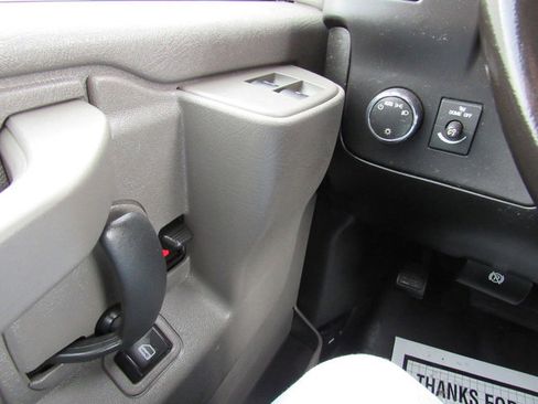 Used 2021 Chevrolet Express 3500 w/ Power Convenience Package RWD image 43