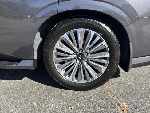 New 2026 INFINITI QX80 Luxe w/ Cargo Package image 8