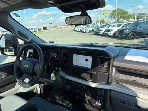 Used 2025 Ford F450 XL w/ XL Chrome Package AWD/4WD image 13