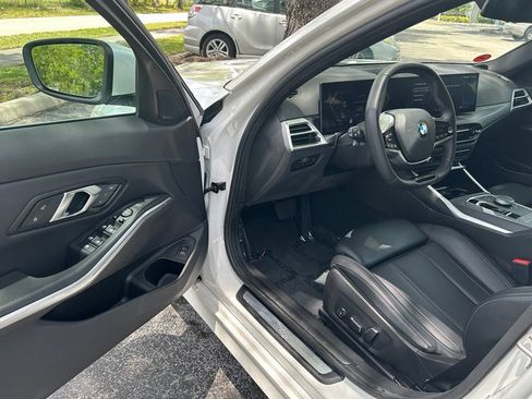 Used 2025 BMW 330i Sedan RWD image 15