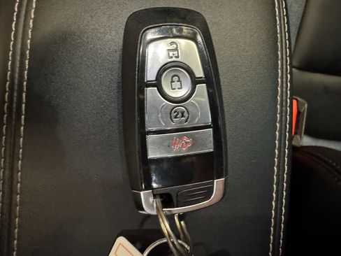 Used 2025 Ford Bronco Sport Outer Banks AWD/4WD image 17