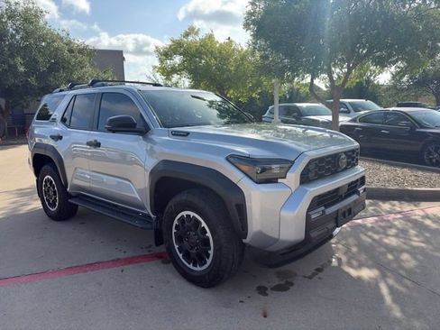 Used 2025 Toyota 4Runner TRD Off-Road Premium AWD/4WD image 3