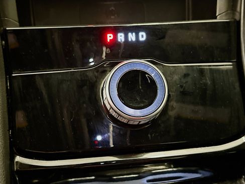 Used 2023 Jeep Grand Cherokee L Laredo image 24