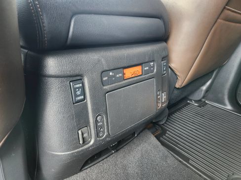 Used 2019 Nissan Armada Platinum AWD/4WD image 29