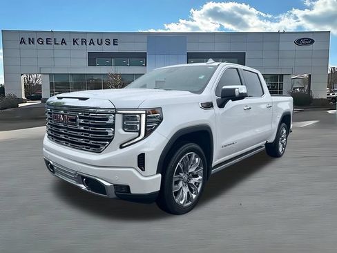 Used 2023 GMC Sierra 1500 Denali w/ Denali Reserve Package AWD/4WD image 3