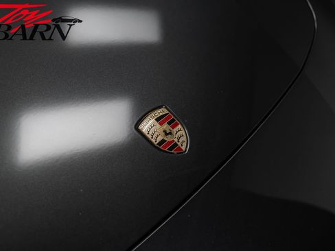 Used 2018 Porsche Panamera 4 image 9