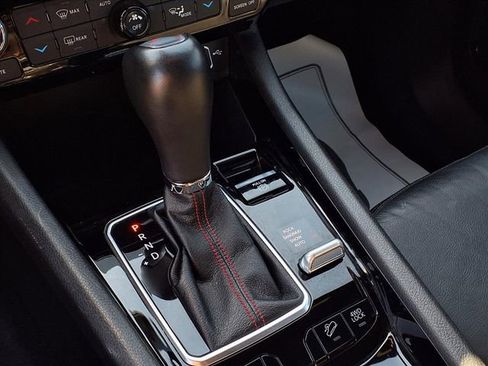 Used 2025 Jeep Compass Trailhawk image 10