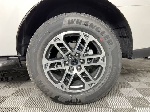 New 2026 Ford Expedition Active RWD image 10