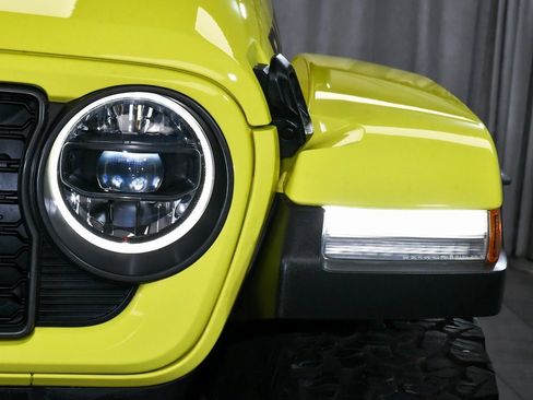 Used 2024 Jeep Wrangler Unlimited Rubicon 392 image 81