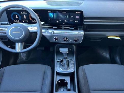 New 2026 Hyundai Kona SE image 13