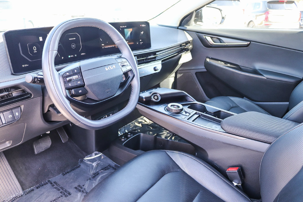 Certified 2025 Kia EV6 Wind RWD image 16