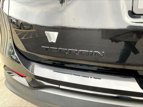 Used 2020 GMC Terrain SLE w/ Elevation Edition FWD image 23