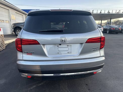 Used 2018 Honda Pilot Touring image 15