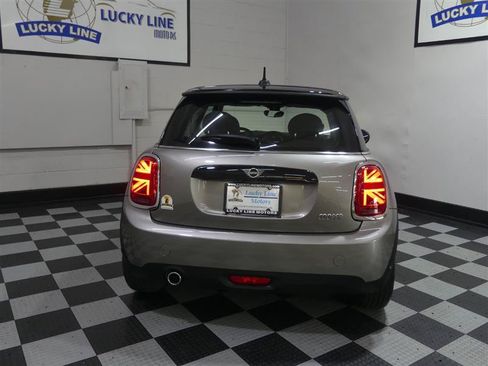 Used 2020 MINI Cooper 2-Door Hardtop w/ Storage Package FWD image 8
