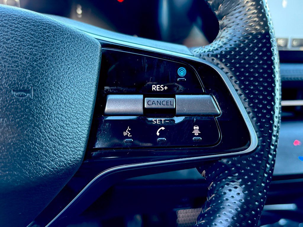 Certified 2023 Nissan Ariya FWD image 16