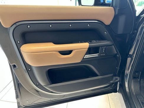 New 2025 Land Rover Defender 110 V8 image 25