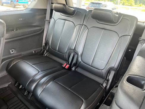 Used 2021 Jeep Grand Cherokee L Limited AWD/4WD image 13