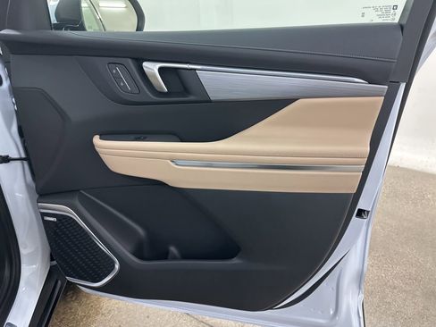 New 2026 Buick Enclave Preferred image 17