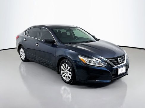Used 2017 Nissan Altima 2.5 S w/ Power Driver Seat Package image 3