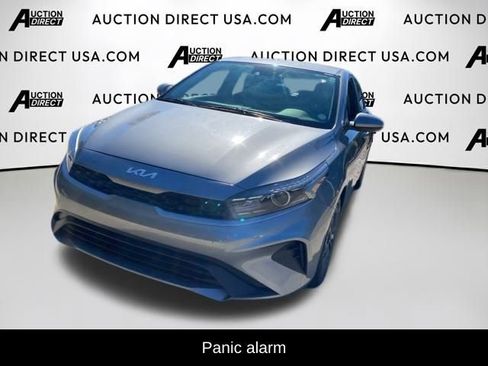 Used 2022 Kia Forte LXS image 8