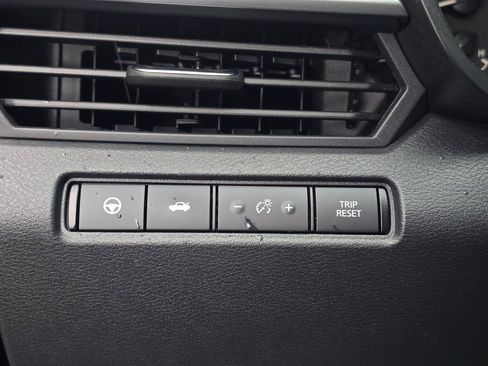 Used 2020 Nissan Altima 2.5 SV image 29