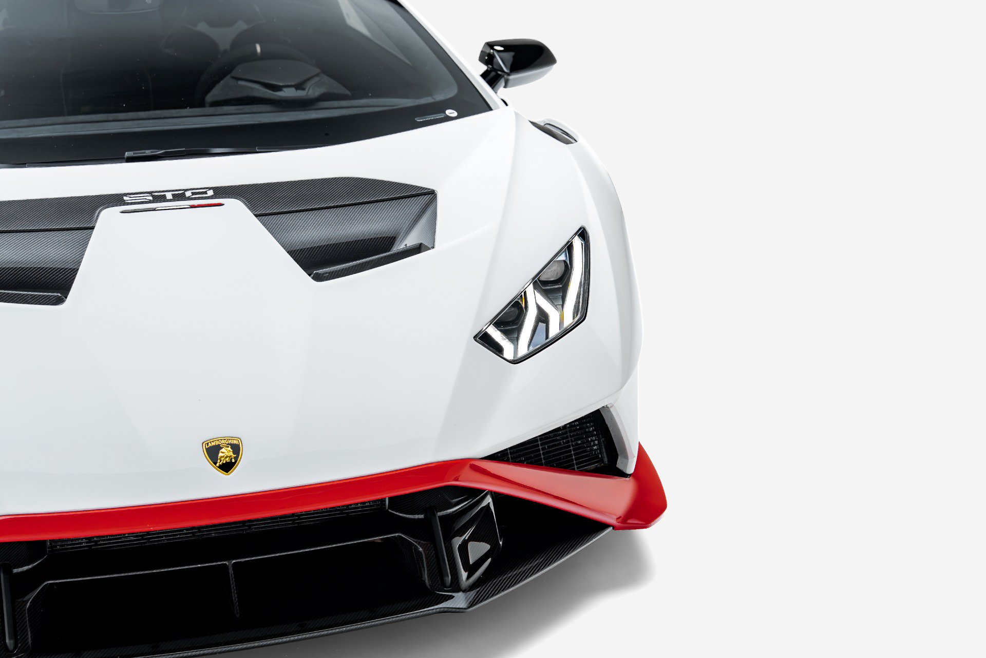 Used 2022 Lamborghini Huracan STO RWD image 21